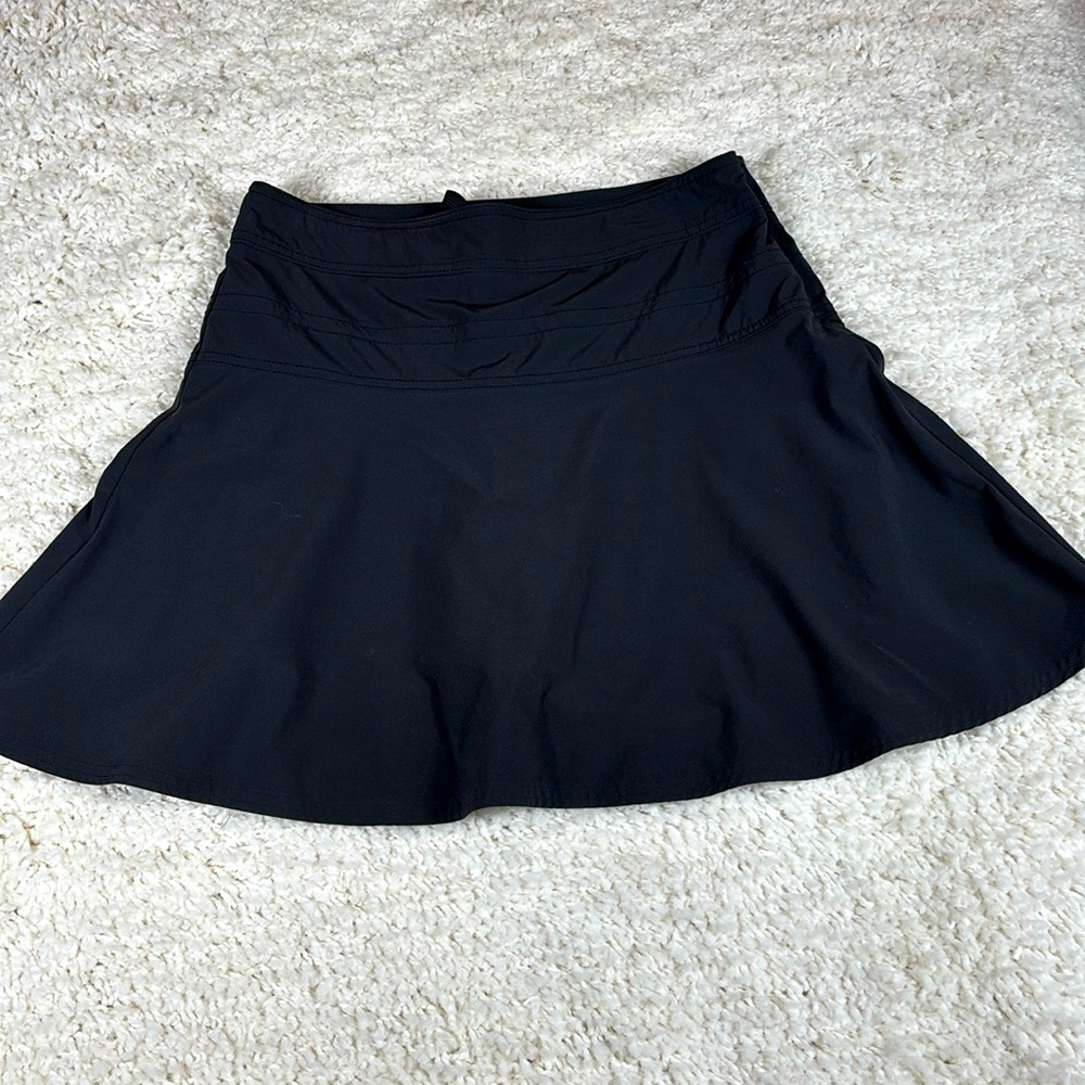 Athleta Everyday Women’s Black Skirt/Skort with Built-In Liner, Size 6